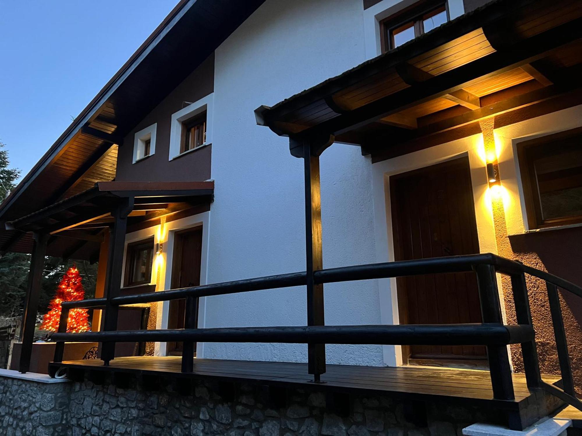 Mz Reindeer Hotel Kalivia  Exterior photo